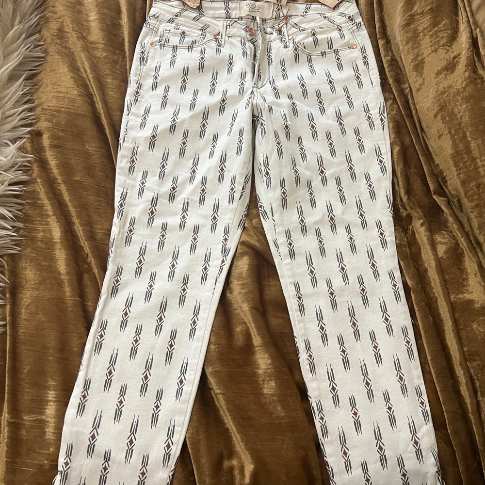 RACHEL Rachel Roy White Skinny Jeans with Bold Pattern